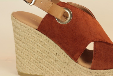 Espadrille compensée cuir avec détail œillet